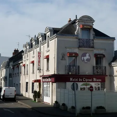 Du Cheval Blanc 2* Rezé