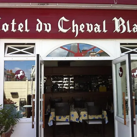 Du Cheval Blanc Hotel Rezé