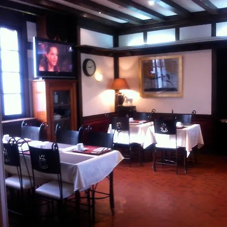 Hotel Du Cheval Blanc Rezé